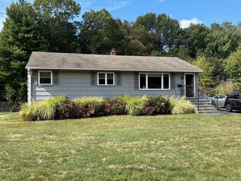 84 Grove Road, North Haven, CT 06473