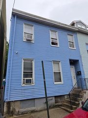 142 Spring St, Paterson City, NJ 07501
