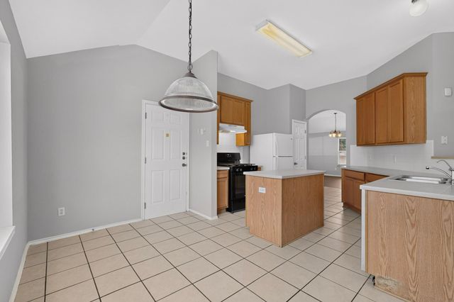 1302 Rainbow Parke DR, Round Rock, TX 78665