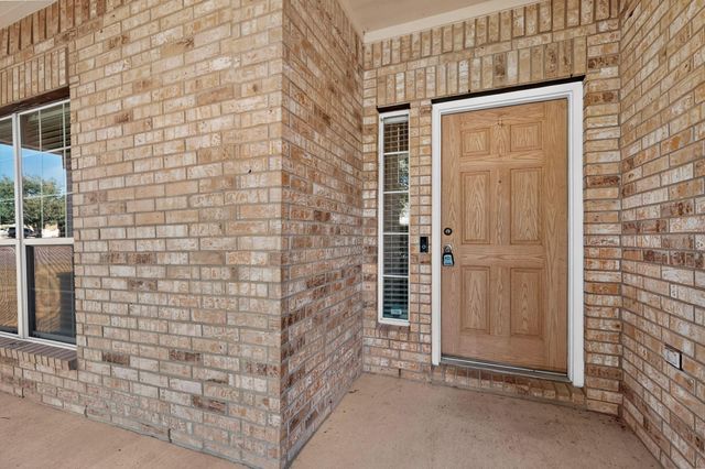 1302 Rainbow Parke DR, Round Rock, TX 78665