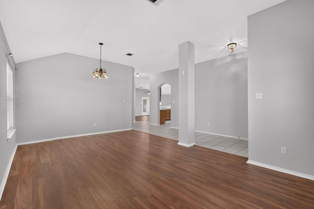 1302 Rainbow Parke DR, Round Rock, TX 78665