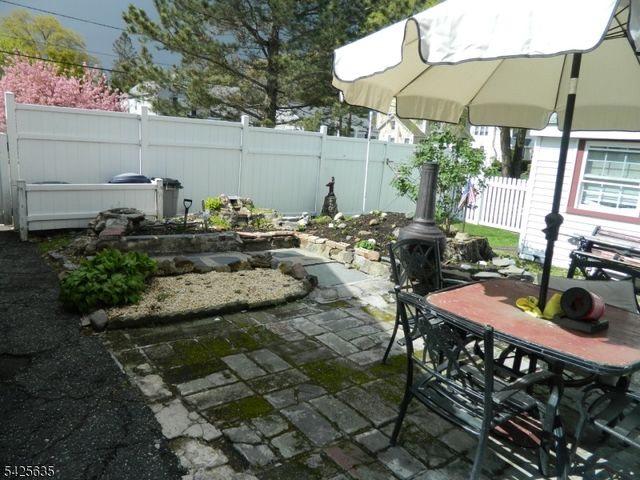20 Saint Charles Ave, West Caldwell Twp., NJ 07006