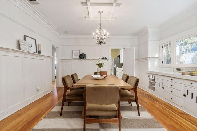 1234 N Del Mar Avenue, Fresno, CA 93728