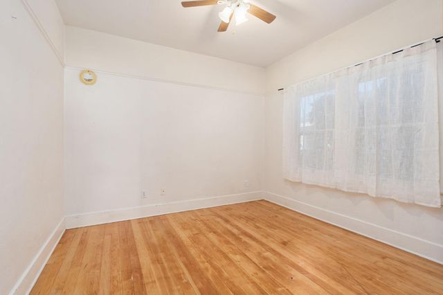 1234 N Del Mar Avenue, Fresno, CA 93728