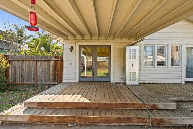 1234 N Del Mar Avenue, Fresno, CA 93728