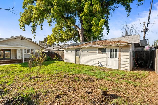 1234 N Del Mar Avenue, Fresno, CA 93728