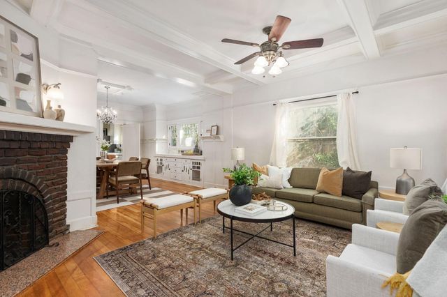 1234 N Del Mar Avenue, Fresno, CA 93728