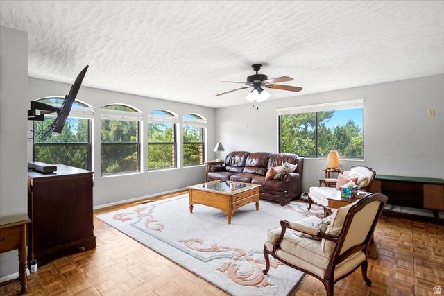 682 E 3225 N, North Ogden, UT 84414