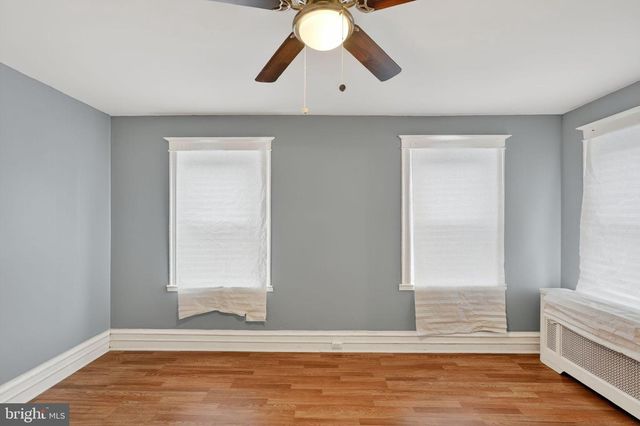 5712 SANSOM ST, Philadelphia, PA 19139