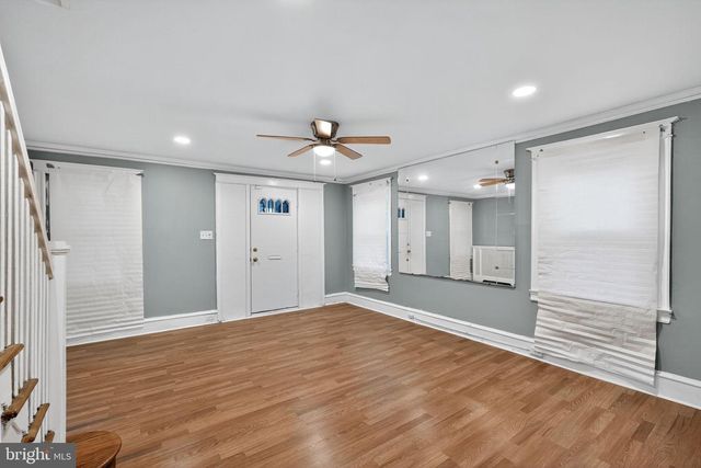 5712 SANSOM ST, Philadelphia, PA 19139