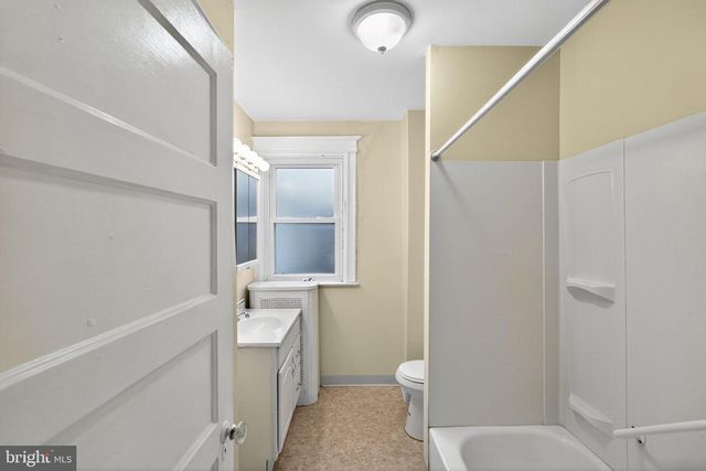 5712 SANSOM ST, Philadelphia, PA 19139