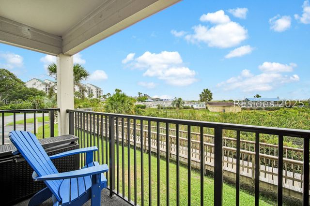 40 Folly Field Rd Apt B127, Hilton Head Island, SC 29928