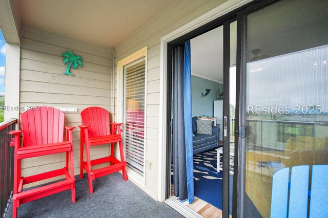 40 Folly Field Rd Apt B127, Hilton Head Island, SC 29928