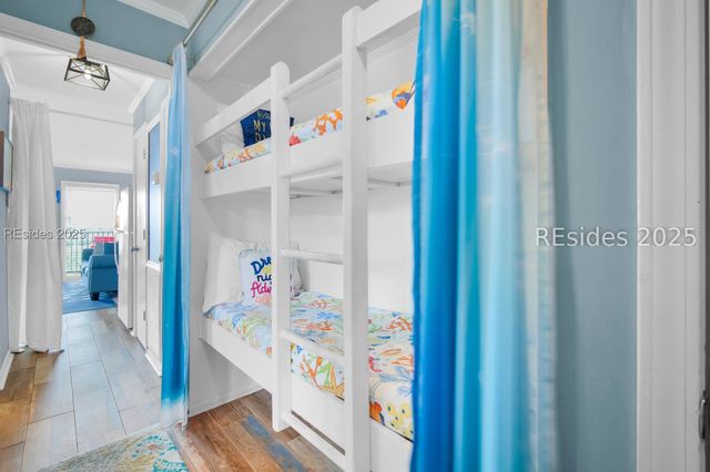 40 Folly Field Rd Apt B127, Hilton Head Island, SC 29928