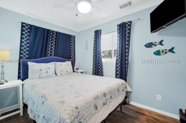 40 Folly Field Rd Apt B127, Hilton Head Island, SC 29928