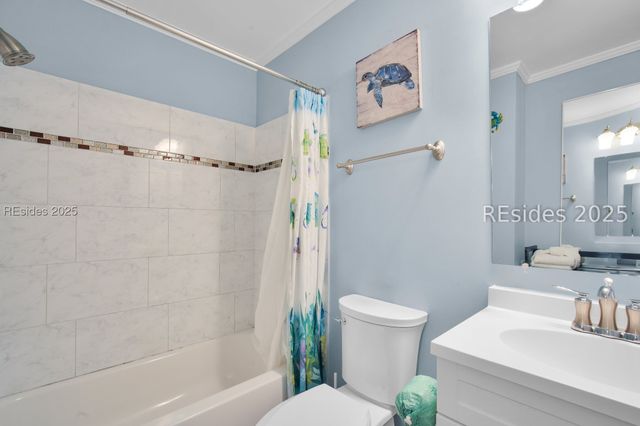 40 Folly Field Rd Apt B127, Hilton Head Island, SC 29928