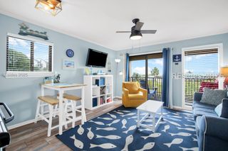 40 Folly Field Rd Apt B127, Hilton Head Island, SC 29928