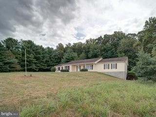 2750 RIDGE RD, Westminster, MD 21157