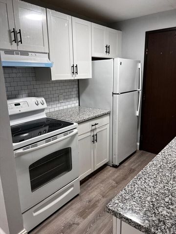 47 Juniper Rd B3, North Attleboro, MA 02760