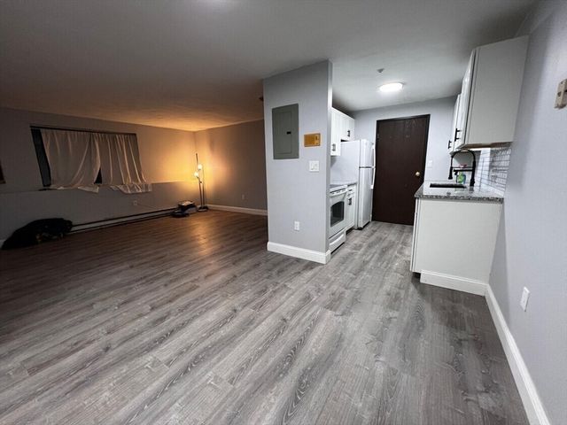 47 Juniper Rd B3, North Attleboro, MA 02760