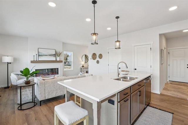 580 Buss Road, Cottage Grove, WI 53527