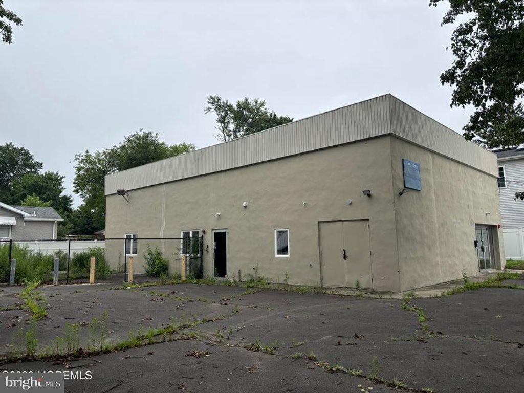 1202 S OLDEN AVE, TRENTON, NJ 08610 — photo 4