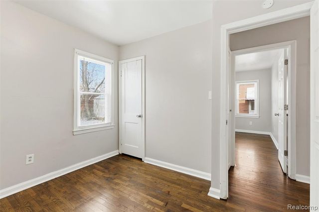 16735 Asbury Park, Detroit, MI 48235