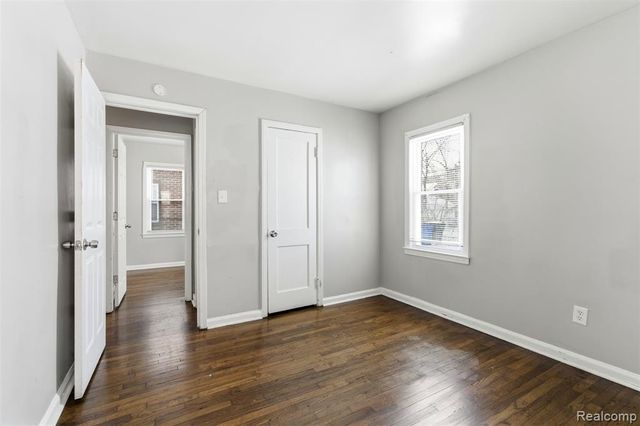 16735 Asbury Park, Detroit, MI 48235