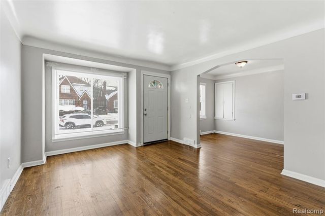 16735 Asbury Park, Detroit, MI 48235