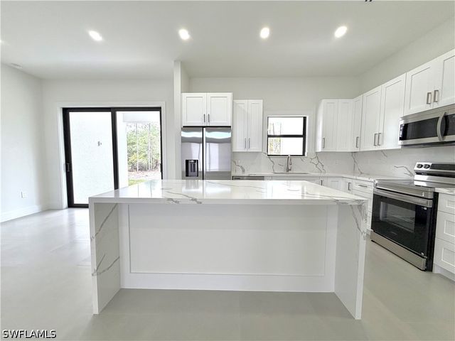 4283 10th ST NE, Naples, FL 34120