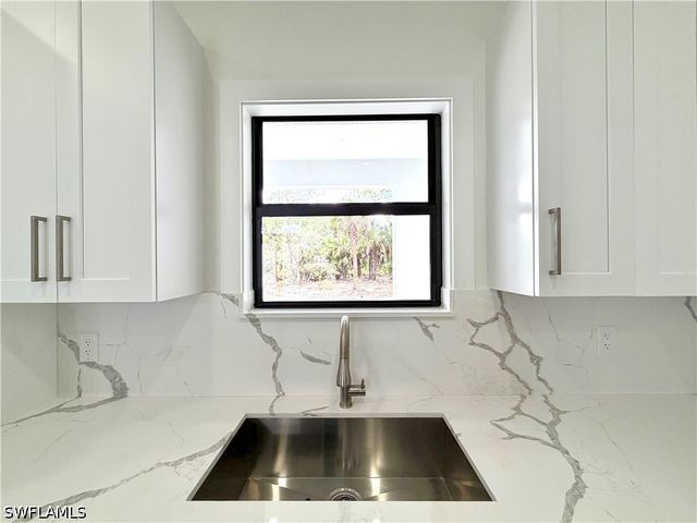 4283 10th ST NE, Naples, FL 34120