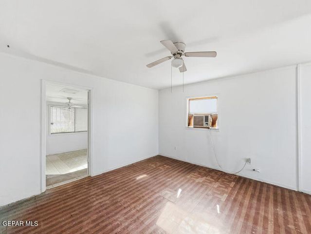 10247 CALCUTTA Drive, Socorro, TX 79927
