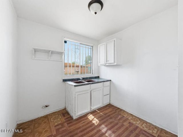 10247 CALCUTTA Drive, Socorro, TX 79927
