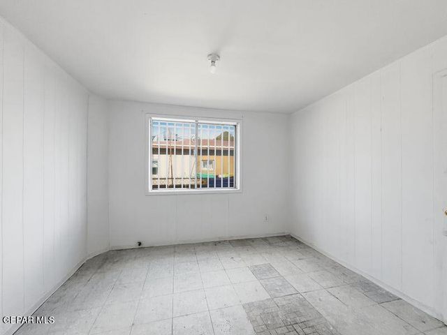 10247 CALCUTTA Drive, Socorro, TX 79927