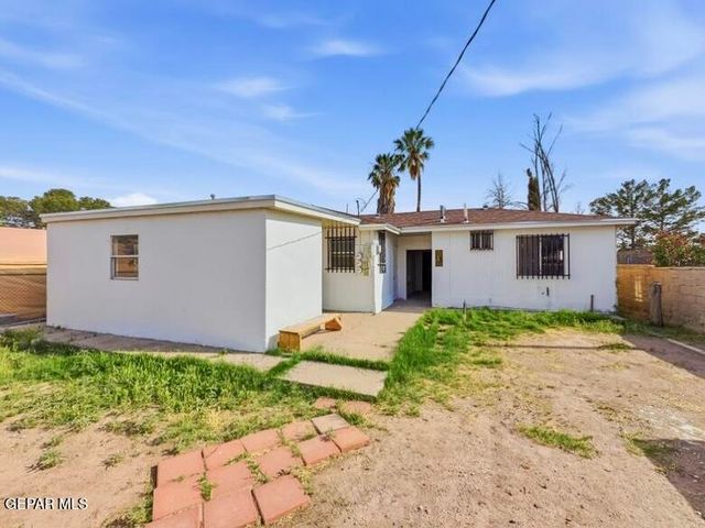 10247 CALCUTTA Drive, Socorro, TX 79927