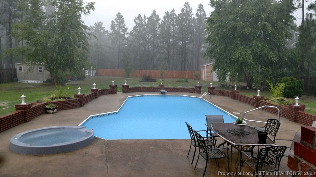 215 Fallingleaf Drive, Raeford, NC 28376 — photo 3