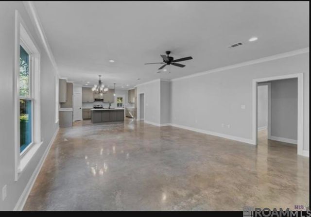 29537 Bloss Ave, Livingston, LA 70754