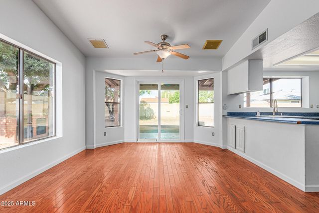 3408 W TOPEKA Drive, Phoenix, AZ 85027