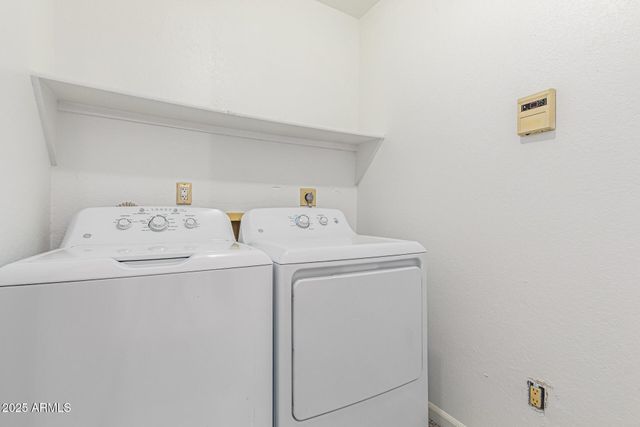 3408 W TOPEKA Drive, Phoenix, AZ 85027