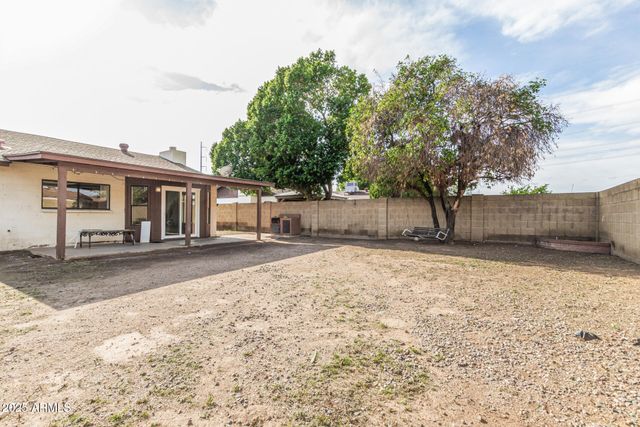 3408 W TOPEKA Drive, Phoenix, AZ 85027