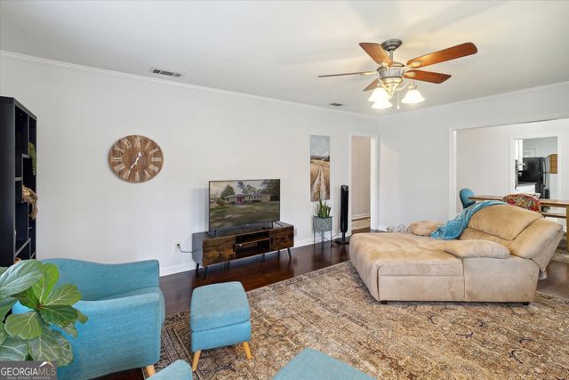 706 N Main Street, Statesboro, GA 30458