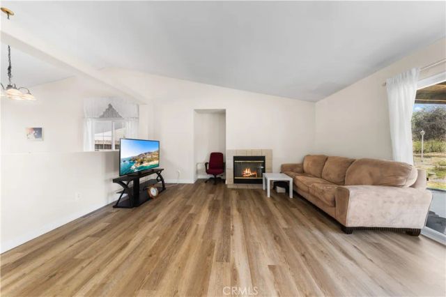 10945 Trenmar Ln, Bloomington, CA 92316