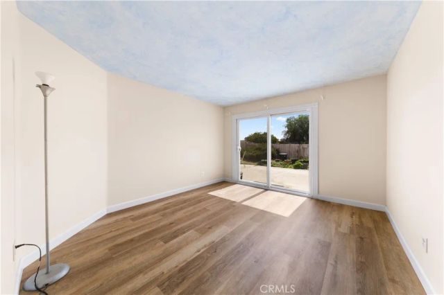 10945 Trenmar Ln, Bloomington, CA 92316