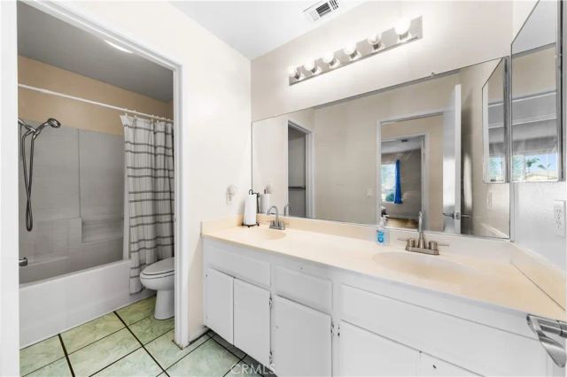 10945 Trenmar Ln, Bloomington, CA 92316