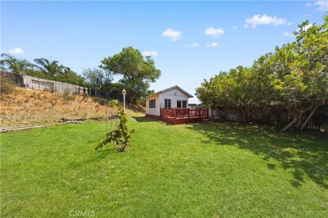 10945 Trenmar Ln, Bloomington, CA 92316