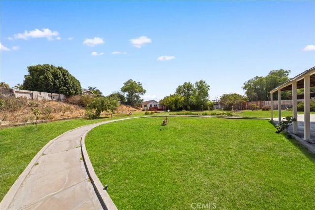 10945 Trenmar Ln, Bloomington, CA 92316