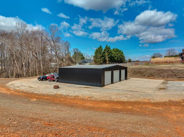 1529 Old Post Road, Gaffney, SC 29341