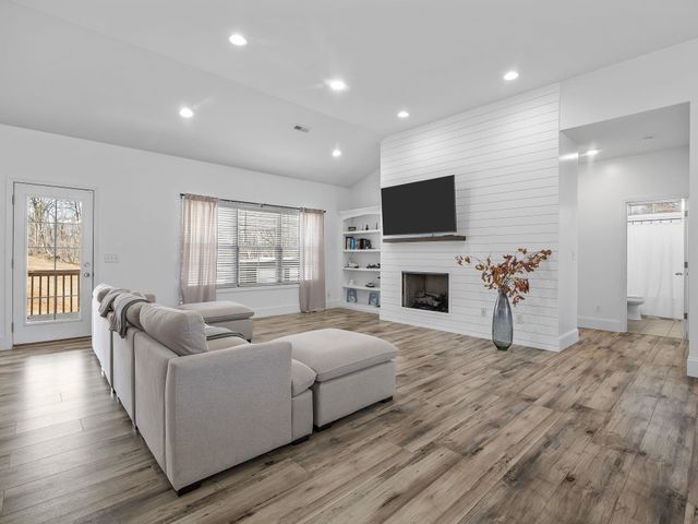 1529 Old Post Road, Gaffney, SC 29341