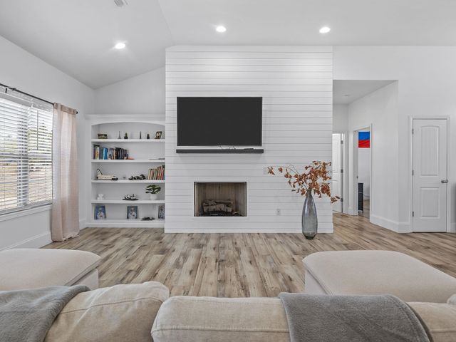 1529 Old Post Road, Gaffney, SC 29341