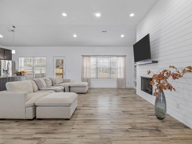 1529 Old Post Road, Gaffney, SC 29341